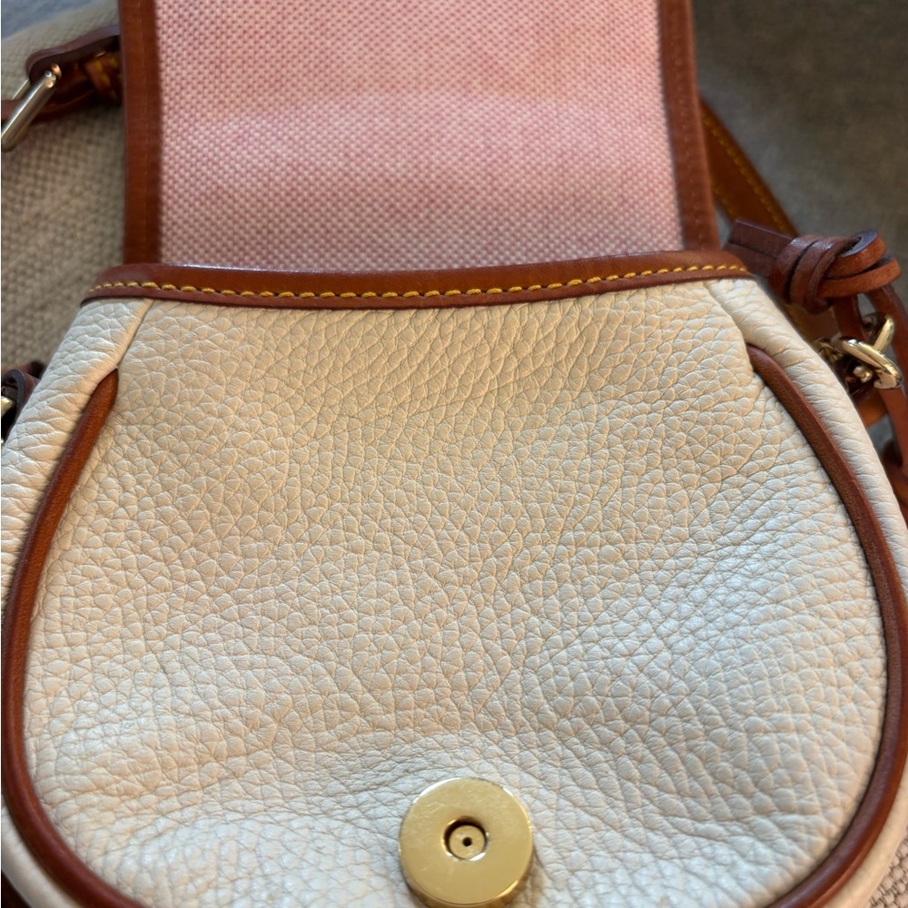 Dooney & Bourke Cream and Brown Crossbody Bag - Picture 4 of 6